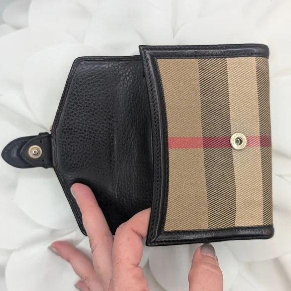 Burberry Brown/Beige Nova Check Canvas and Leather Buckle Compact Wallet - Picture 11 of 14